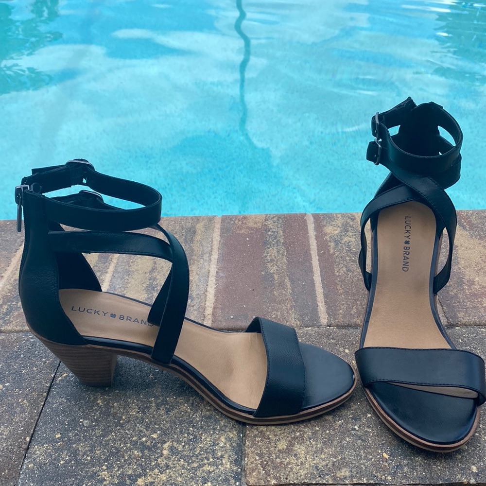 Lucky Brand strappy heel/sandal